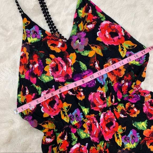 v neck neon floral/multicolor open back romper - Picture 5 of 8